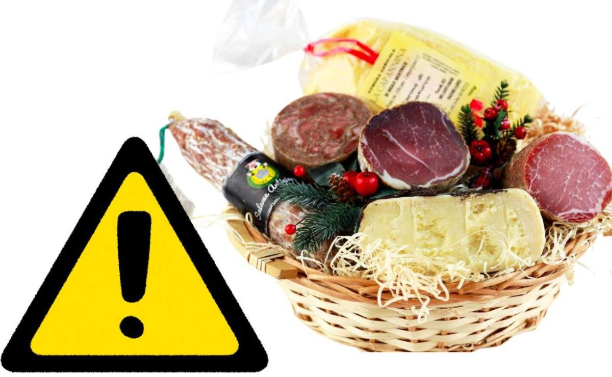 Il Ministero della Salute dirama l’allarme: “NON mangiate questo salame” | Metà italiani lo mettono nel cesto da regalare a Natale