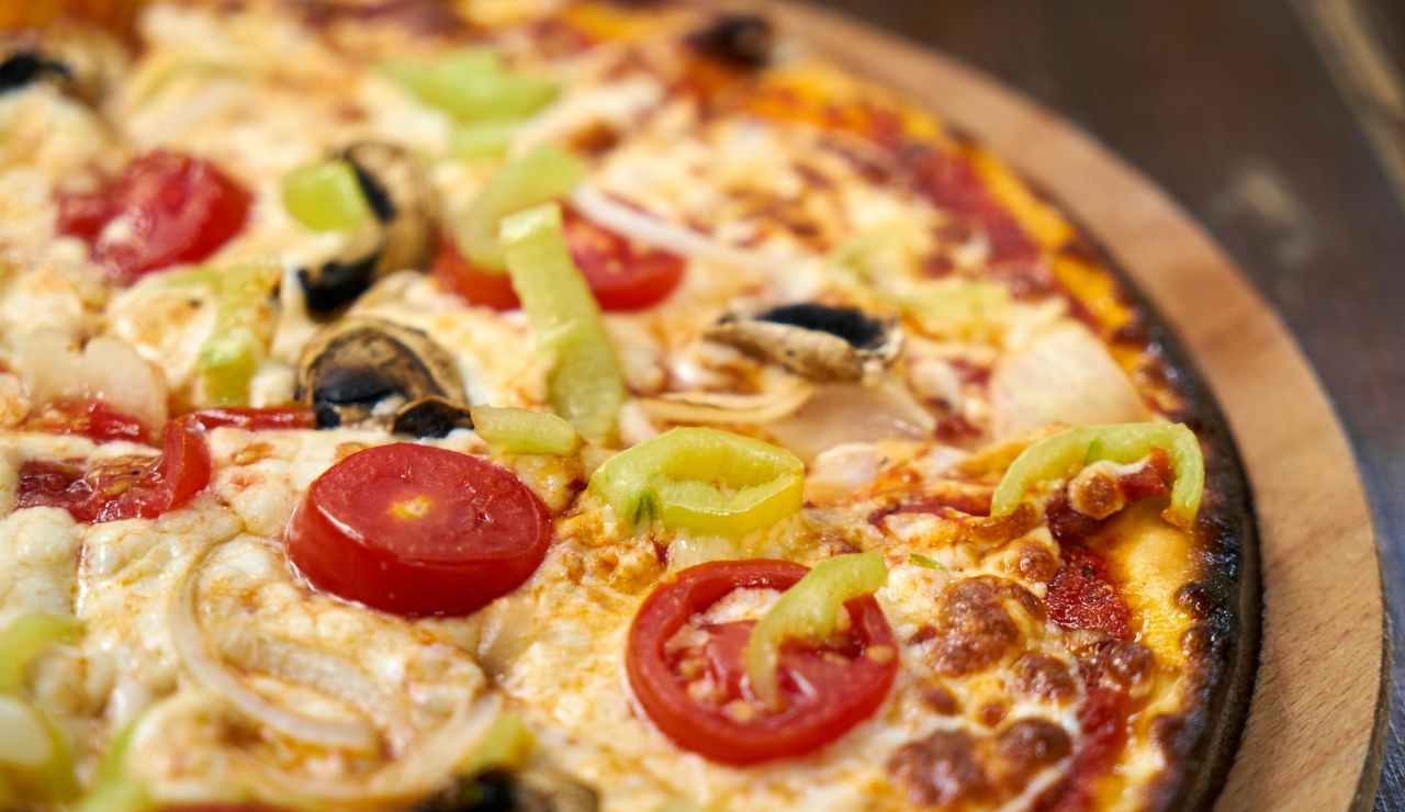 Né Eurospin né Buitoni: la pizza surgelata del secolo è proprio questa | Domina la classifica per qualità e prezzo