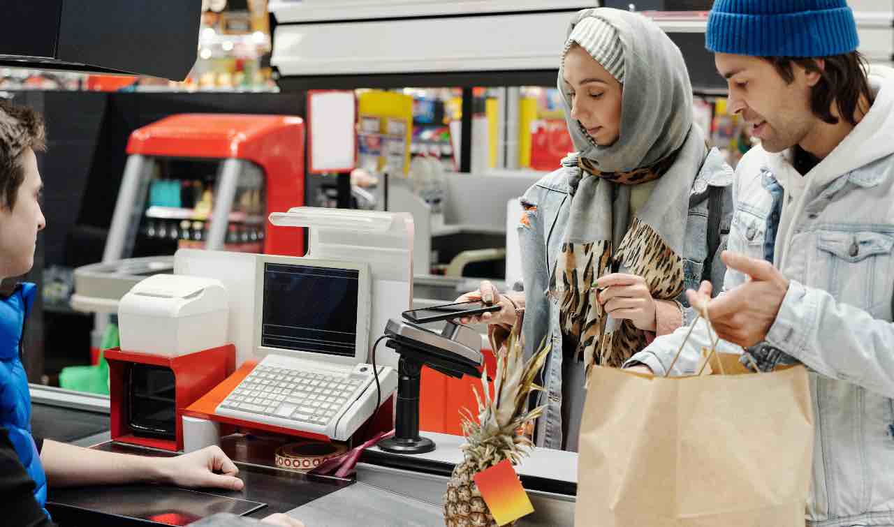 Supermercati, qual è il re incoronato come il migliore dove fare la spesa: ora c’è il nome | Il rapporto tra qualità e prezzo è OTTIMO