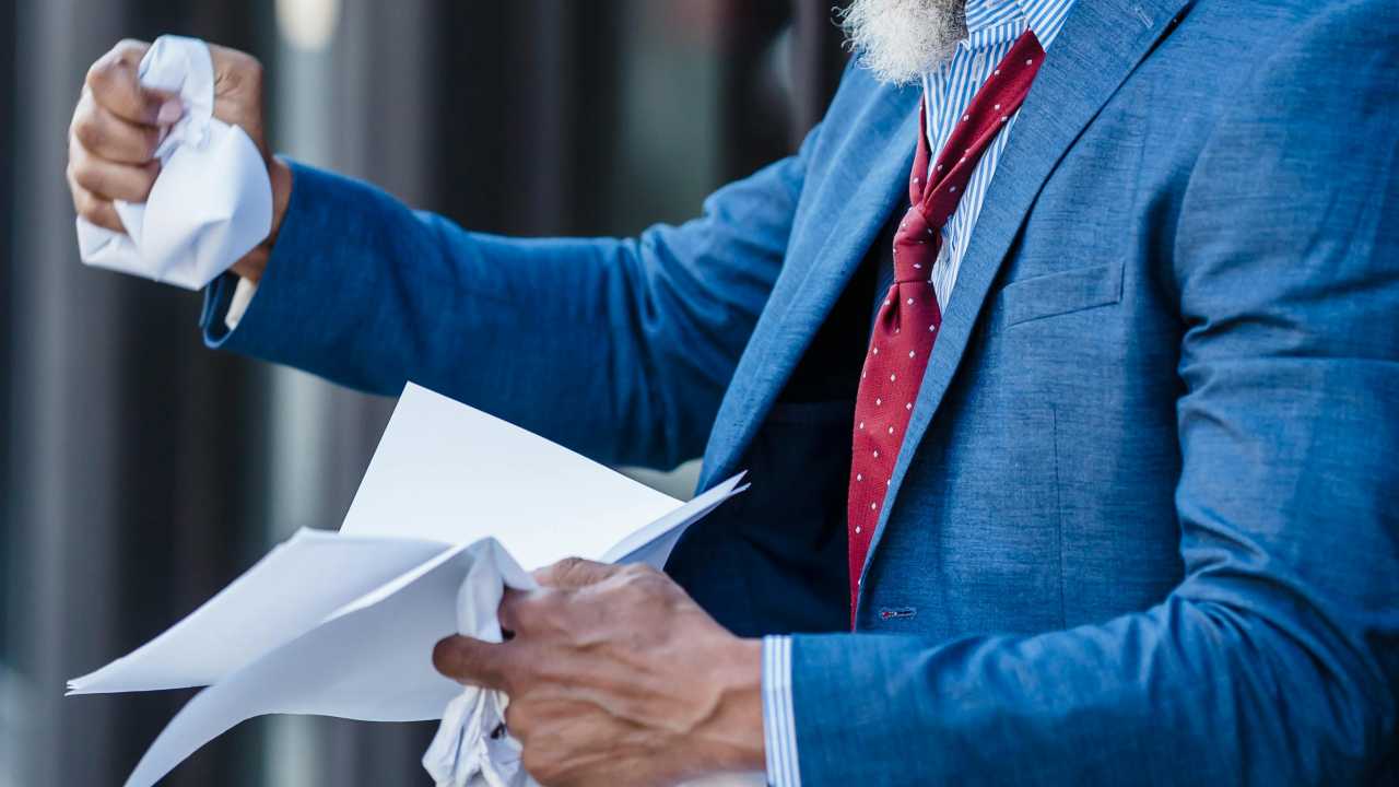 I re della pelletteria italiana a rischio chiusura: licenziamento nell’aria per 221 famiglie | Scattato l’allarme