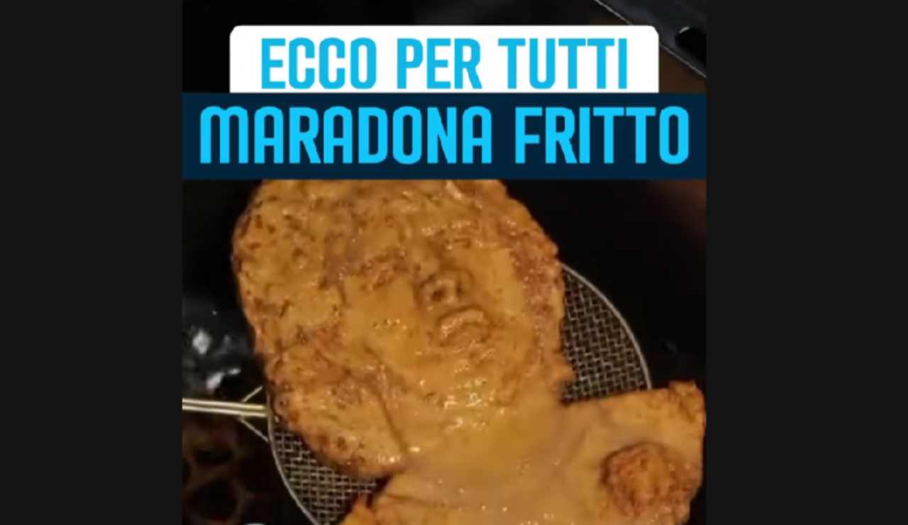 Napoli, che orrore: spunta il “Maradona Fritto” | Una cotoletta col volto di Diego: folklore o cattivo gusto? (VIDEO)