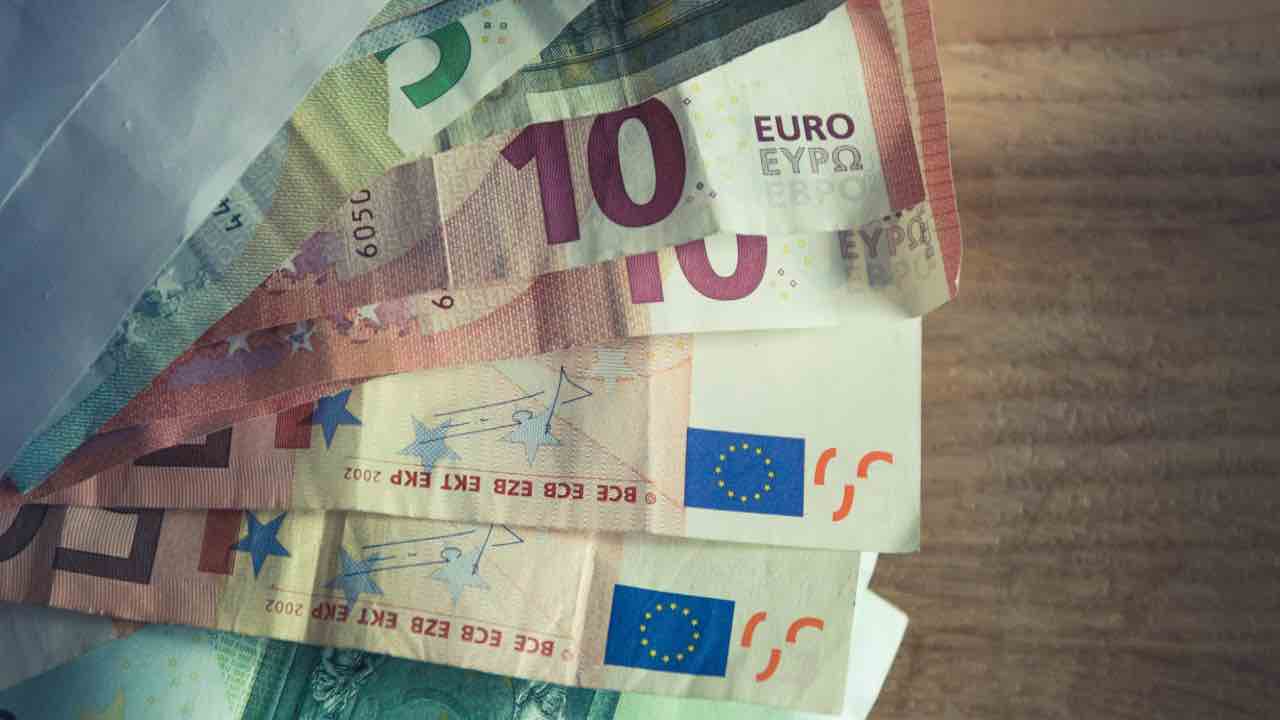 Bonus INPS dicembre 2025, pagamenti ed extra di 155€: il colpo di fine anno che pesa sul conto | Non serve presentare domanda