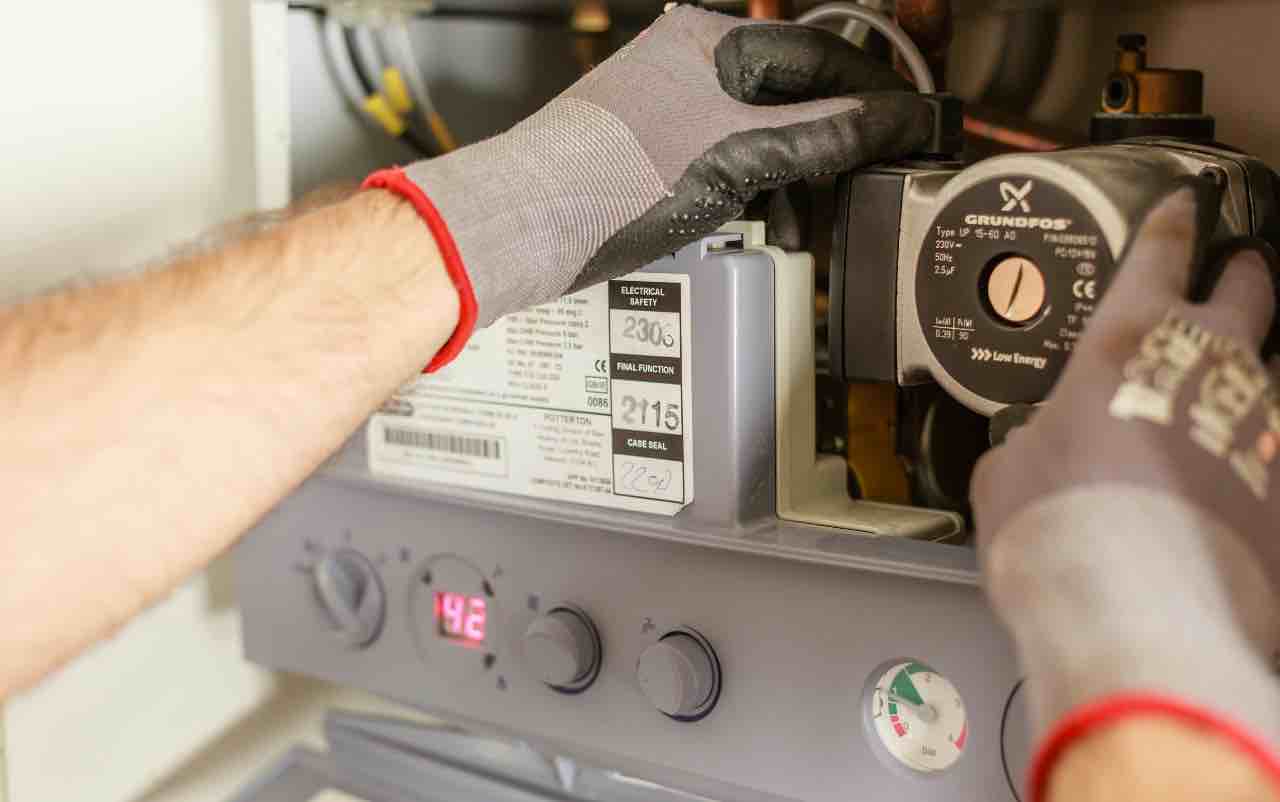 Caldaia, qual è il modello più affidabile: finalmente c’è una risposta e smetti di buttare i soldi | I tecnici sono tutti d’accordo