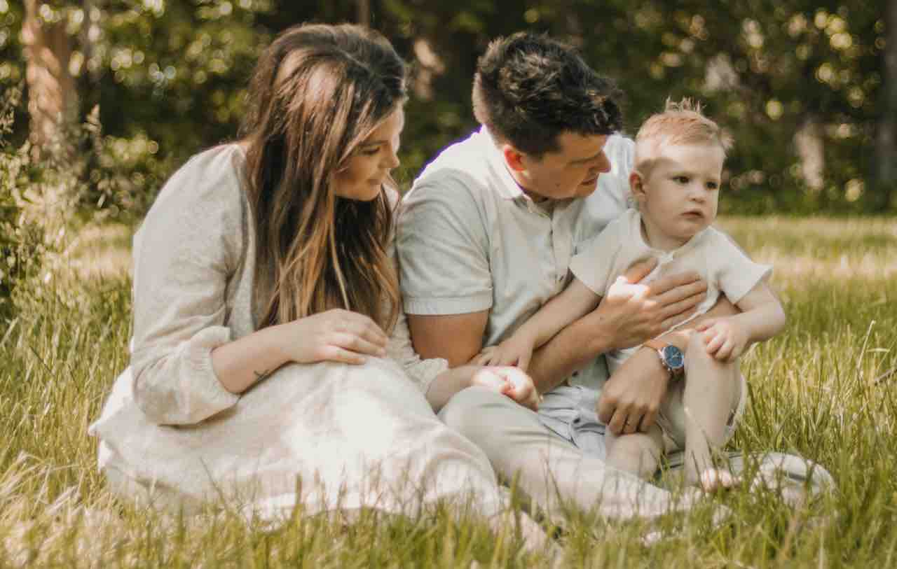 L’intelligenza si eredita dalla mamma o dal papà? La scienza ha dato una risposta che forse non ti piacerà