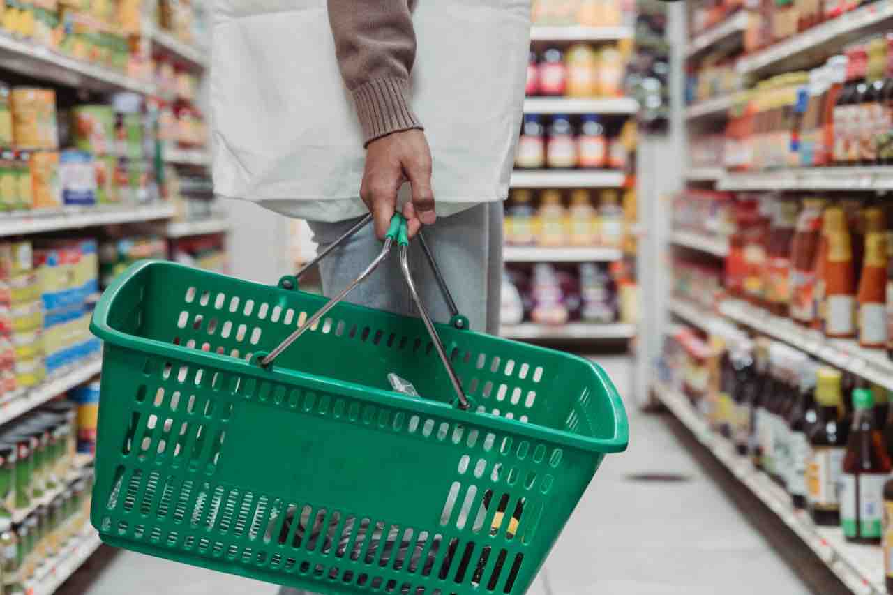 Non 1 ma ben 10 richiami per questo prodotto: il Ministero della Salute lo ha dovuto togliere dal mercato | C’è in tutte le dispense